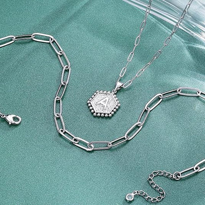 COLLAR LETRA HEX PLATA